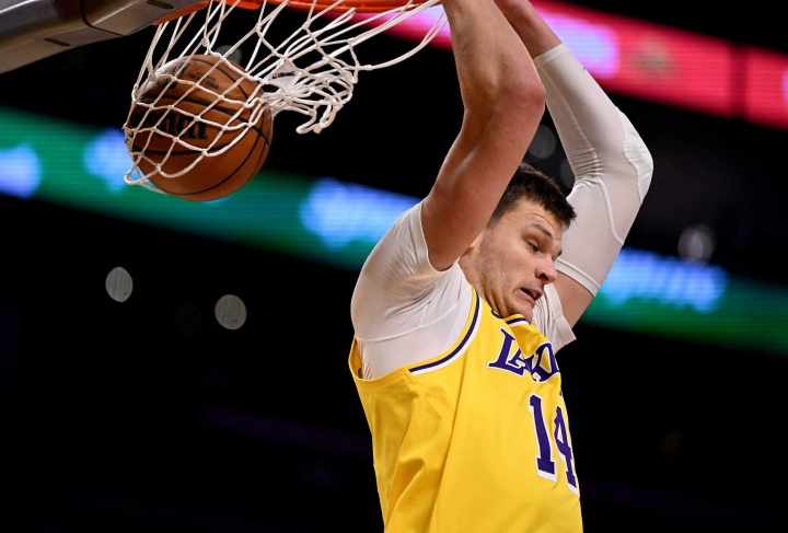 12投全中！塞克斯顿：凯斯勒揭幕战把赛前的紧张感全都释放出来了